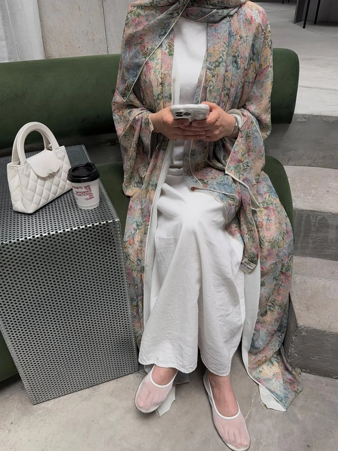 Elegant Blossom Abaya 🌸