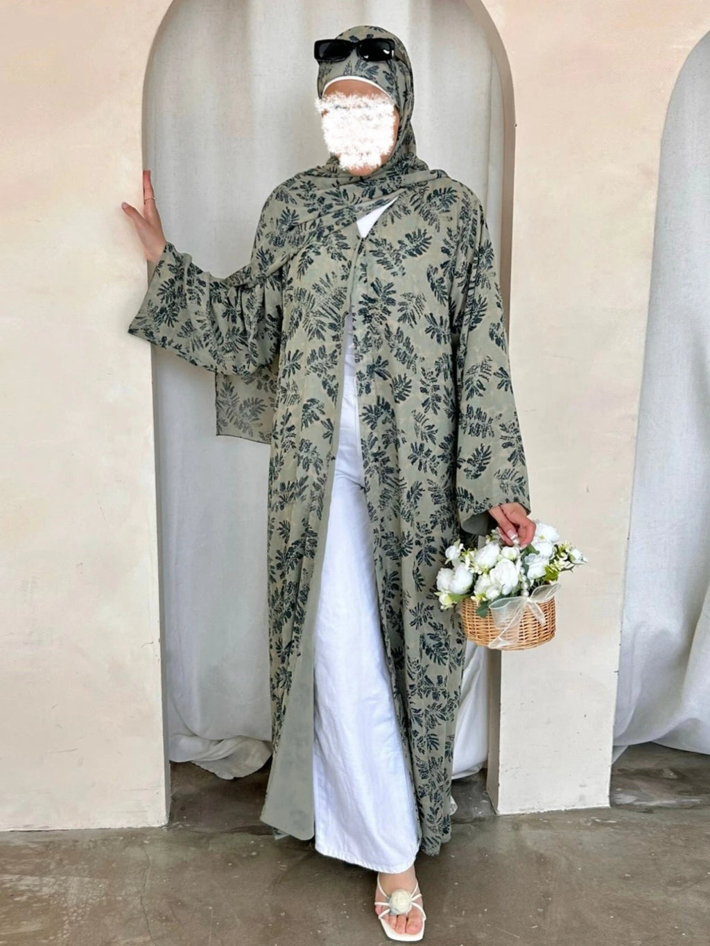 عباية فلورا الناعمة     Floral Luxury Abaya