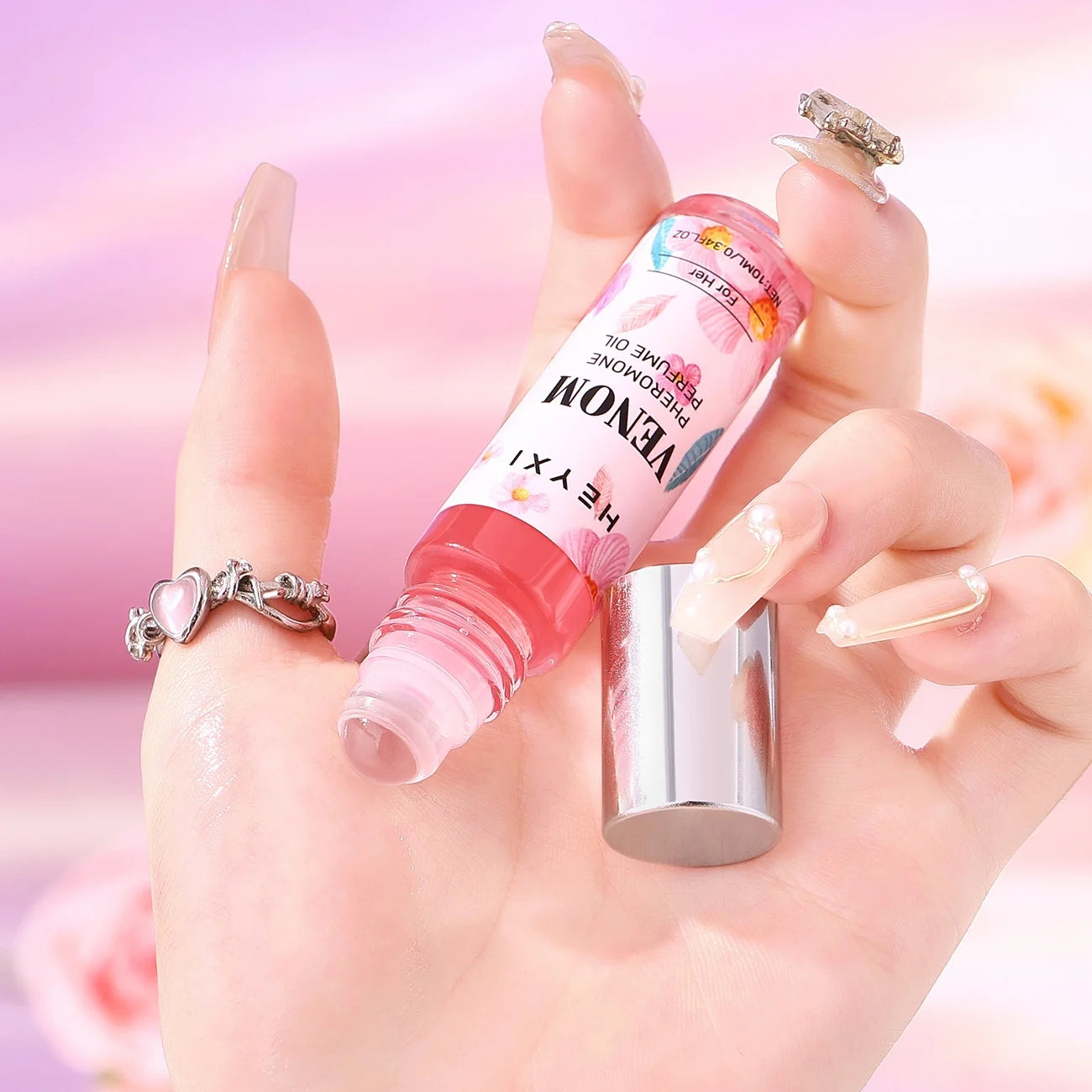 Women’s Pheromone Couple Roll-on Perfume Essential Oil Fruity Floral Long-lasting Fragrance Suitable For Carrying On Dates Gifts