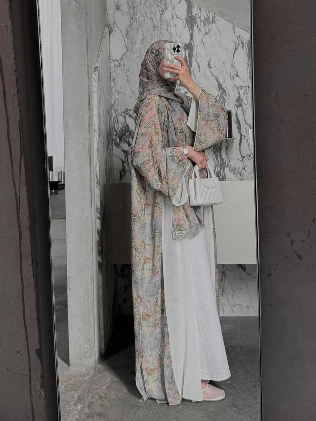 Elegant Blossom Abaya 🌸