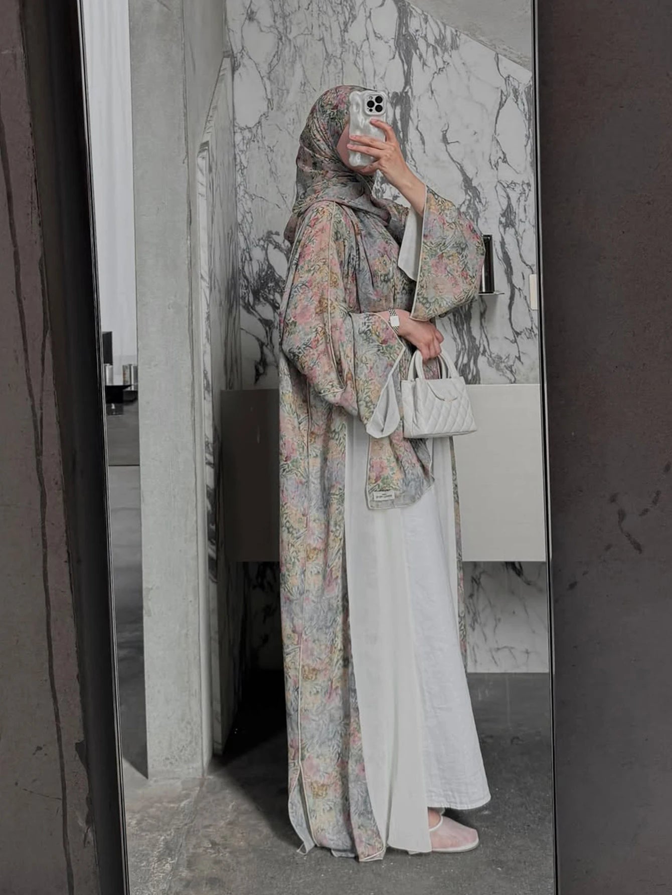 Elegant Blossom Abaya 🌸