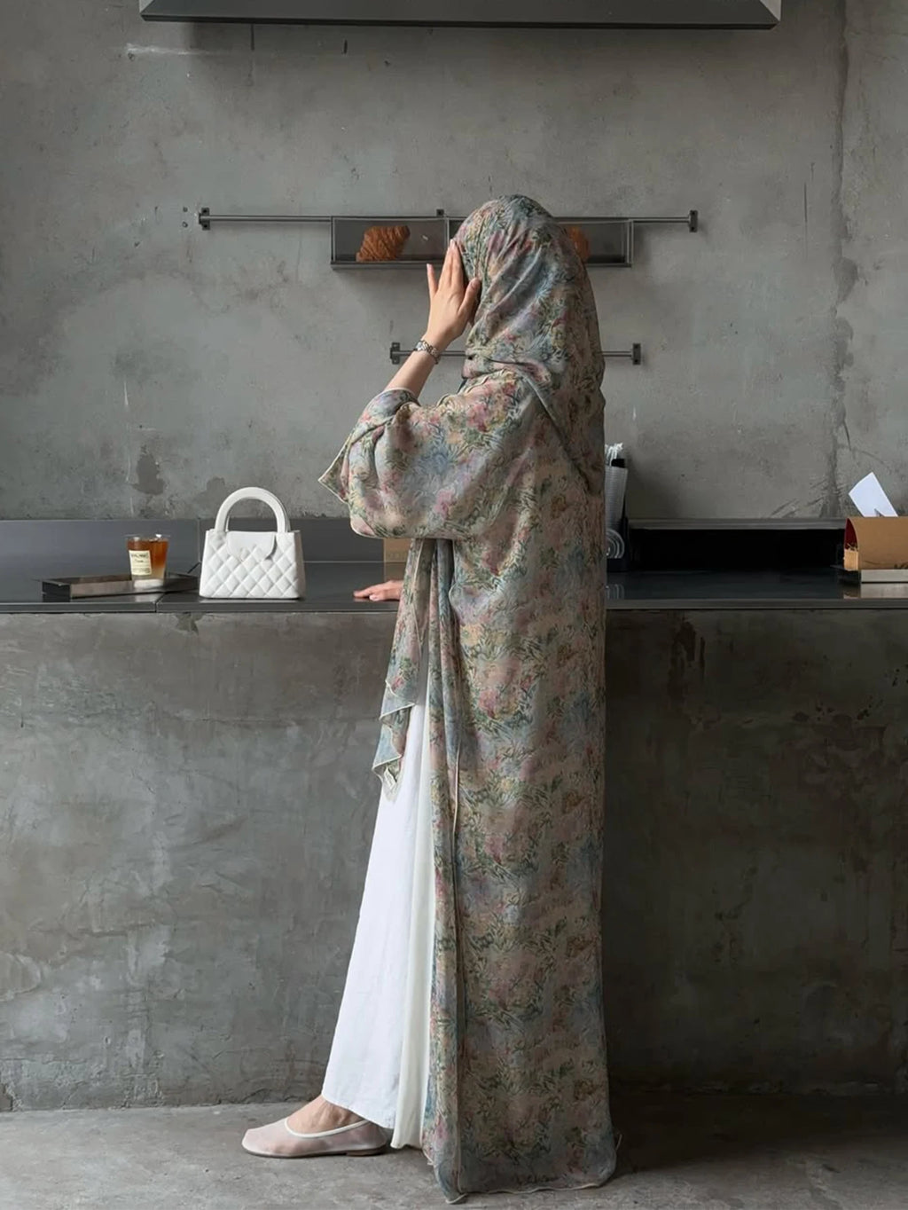 Elegant Blossom Abaya 🌸