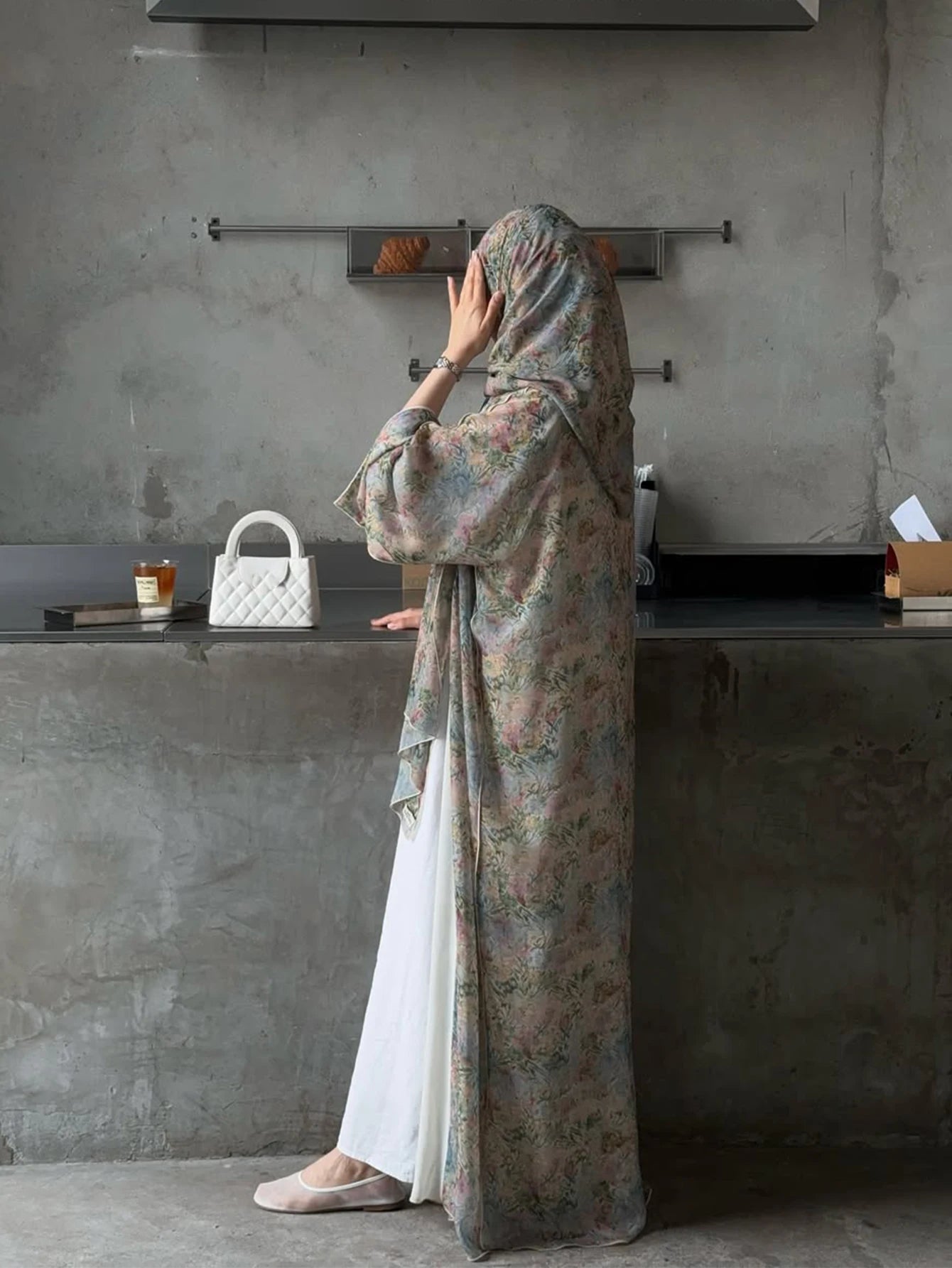 Elegant Blossom Abaya 🌸