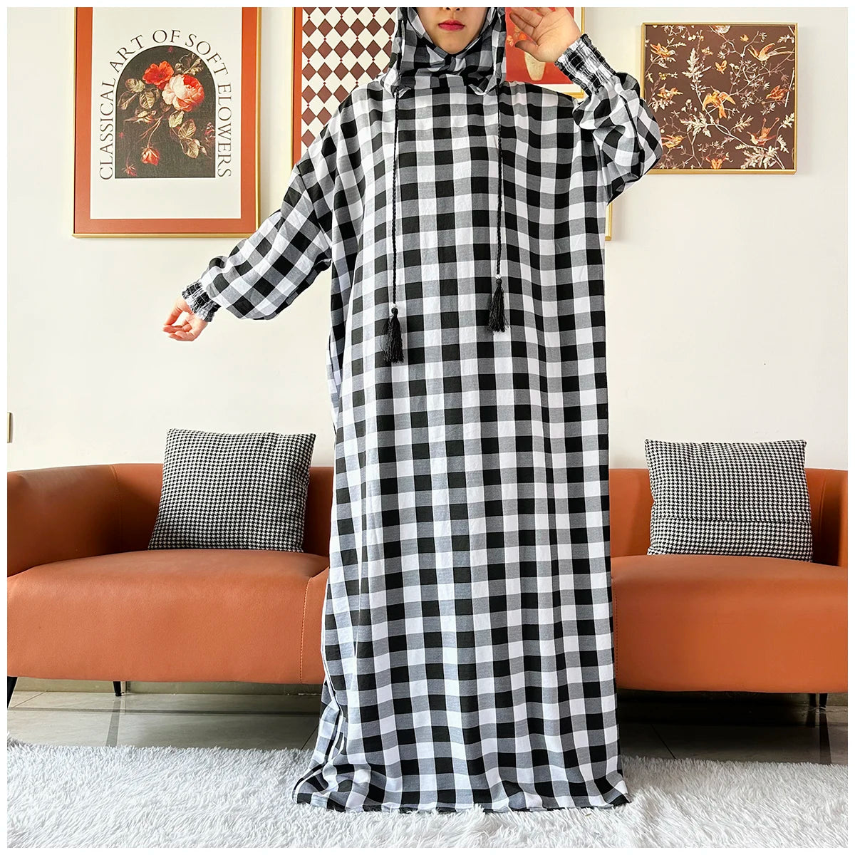 عباية كاروه كاجوال    Casual Plaid Hoodie Abaya